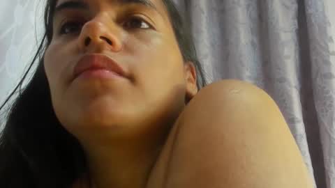 Snapshot of roxanamariahills_ chatting on 02-06-26, 09:12 Rosita online show from 02-06-26, 09:12