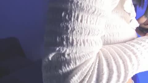 Roxane online show from 11-24-25, 07:52