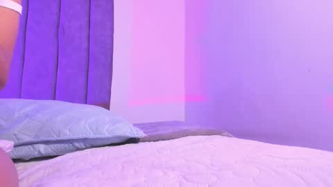 Roxane online show from 12-04-25, 06:34