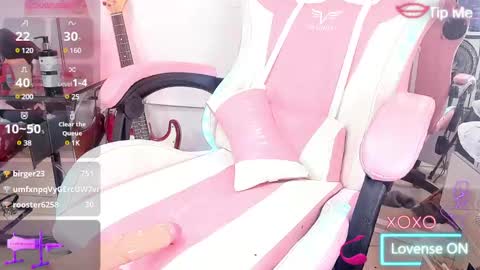 Roxane  online show from 01-11-25, 07:38