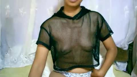 roxanne_98 online show from 01-18-25, 02:47