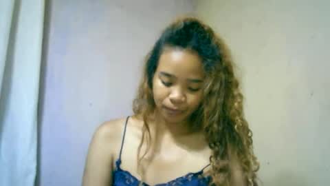 roxanne_98 online show from 09-29-25, 11:20