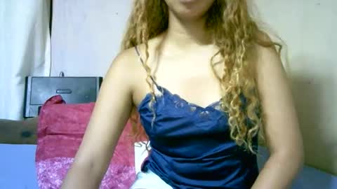 roxanne_98 online show from 01-07-26, 01:19