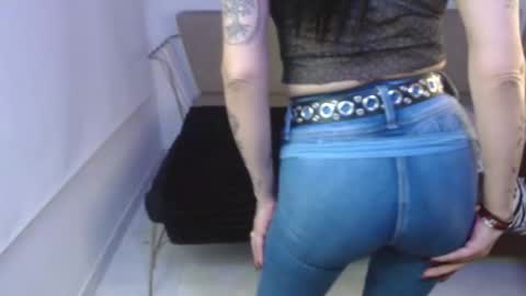 Roxanne online show from 02-24-26, 08:18