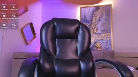 Roxanne Hill  online show from 04-15-26, 07:58