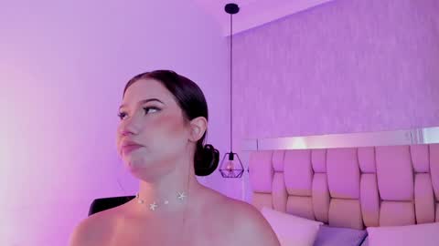 Roxie  online show from 01-05-25, 07:17