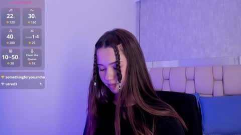 Roxie  online show from 02-06-25, 02:22