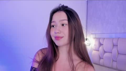 Roxie  online show from 04-22-26, 07:48