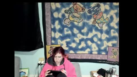 roxihazeleyes online show from 03-05-25, 08:00