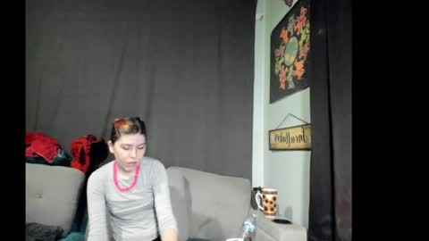 roxihazeleyes online show from 10-21-25, 05:35