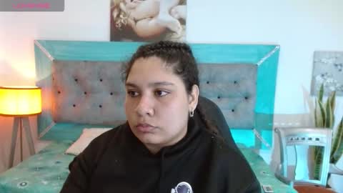 roxiie online show from 10-04-25, 03:04