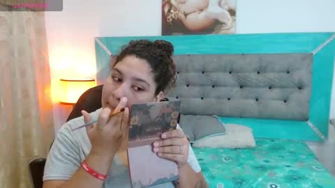 roxiie online show from 10-06-25, 02:42