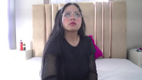 Roxxy  online show from 05-24-26, 11:32