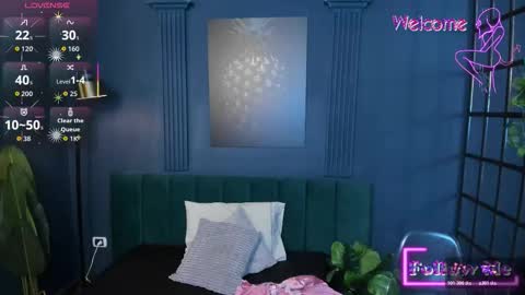 Roxy hell online show from 01-18-26, 12:20