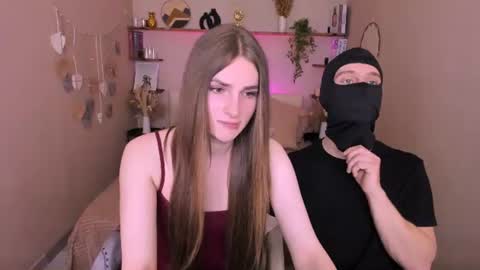 Snapshot of roxy_kisss chatting on 06-18-26, 09:14 Roxy online show from 06-18-26, 09:14