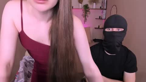 Snapshot of roxy_kisss chatting on 08-03-26, 08:35 Roxy online show from 08-03-26, 08:35