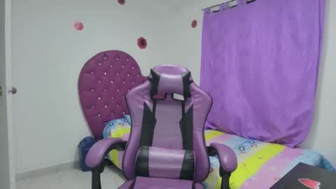 Roxy online show from 12-23-25, 03:26