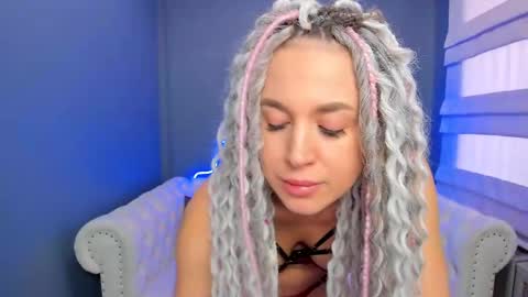 Roxy online show from 02-13-25, 04:54