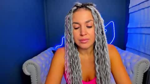 Roxy online show from 09-10-25, 01:27