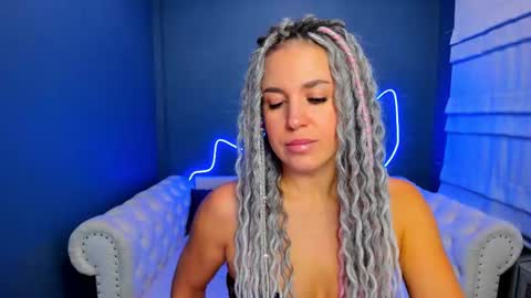 Roxy online show from 10-02-25, 01:34