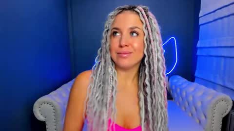 Roxy online show from 10-24-25, 01:24