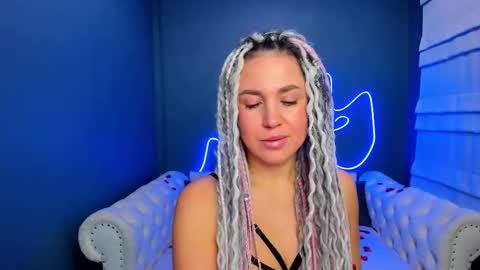 Roxy online show from 11-25-25, 02:00