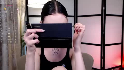 roxanne online show from 04-28-26, 03:44