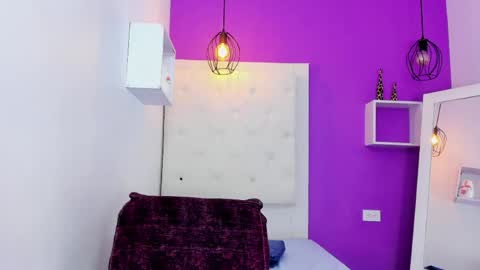 Snapshot of roxy_sexy69 chatting on 04-29-26, 11:58 roxy_sexy69 online show from 04-29-26, 11:58