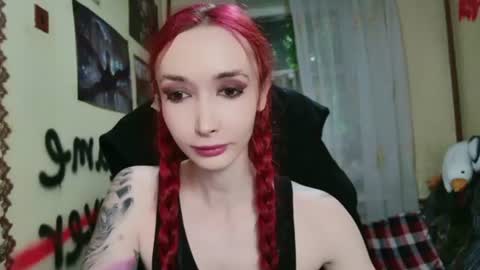 Roxy online show from 06-17-26, 02:40