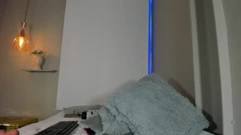 Snapshot of roxy_stone1 chatting on 07-14-26, 10:21 roxy_stone1 online show from 07-14-26, 10:21