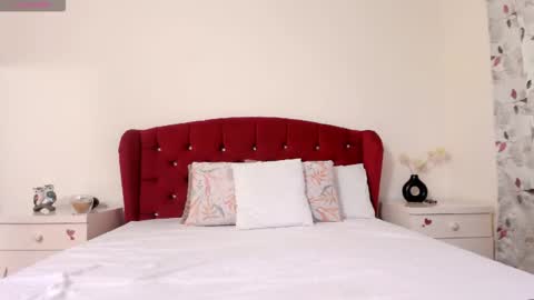 Roxy online show from 11-26-25, 05:41