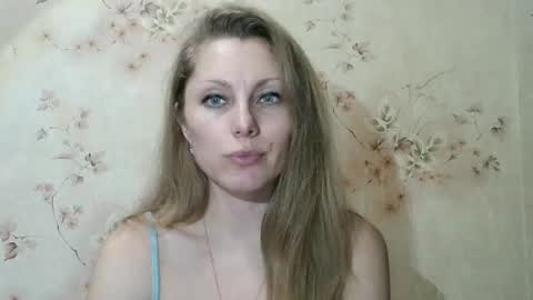 roxyfox18x01 online show from 01-05-26, 05:27