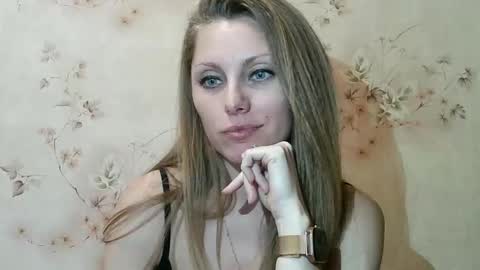 roxyfox18x01 online show from 01-12-26, 05:29