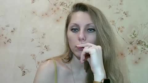 roxyfox18x01 online show from 02-17-26, 01:29