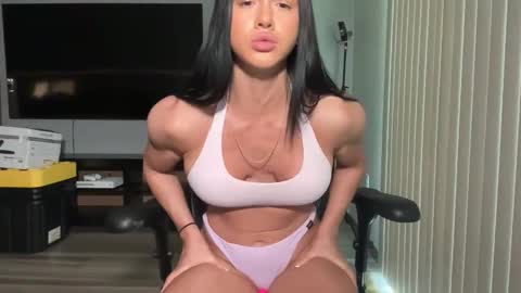 roxyheartley online show from 05-20-26, 08:37