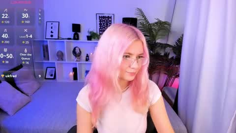 Roxy online show from 05-23-26, 02:43
