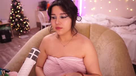 Snapshot of roxysuh chatting on 01-02-25, 11:09 roxysuh online show from 01-02-25, 11:09