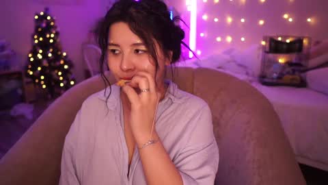 Snapshot of roxysuh chatting on 01-13-25, 10:03 roxysuh online show from 01-13-25, 10:03