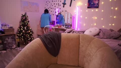 Snapshot of roxysuh chatting on 01-17-25, 08:13 roxysuh online show from 01-17-25, 08:13