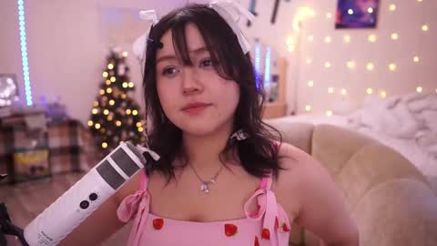 Snapshot of roxysuh chatting on 02-18-25, 07:43 roxysuh online show from 02-18-25, 07:43