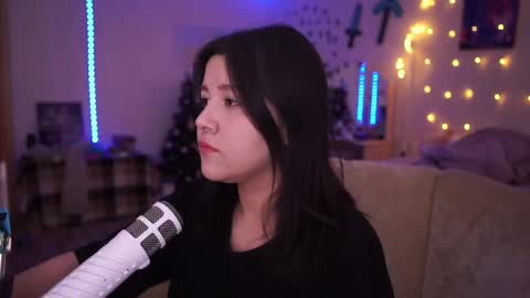 Snapshot of roxysuh chatting on 03-05-25, 08:00 roxysuh online show from 03-05-25, 08:00