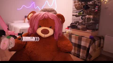 Snapshot of roxysuh chatting on 09-24-25, 09:01 roxysuh online show from 09-24-25, 09:01