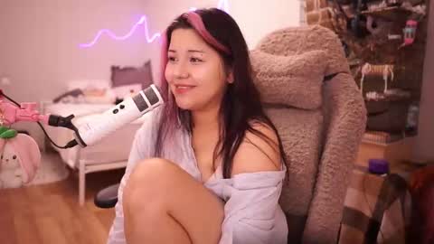 Snapshot of roxysuh chatting on 09-26-25, 08:18 roxysuh online show from 09-26-25, 08:18