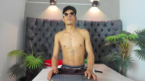 ROY online show from 10-02-25, 08:05