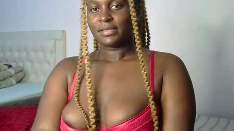 Snapshot of royal_goddes chatting on 12-17-24, 06:31 goddes online show from 12-17-24, 06:31