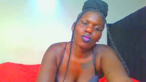 Snapshot of royal_goddes chatting on 03-04-25, 07:43 goddes online show from 03-04-25, 07:43