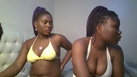 Snapshot of royal_goddes chatting on 09-14-25, 12:10 goddes online show from 09-14-25, 12:10