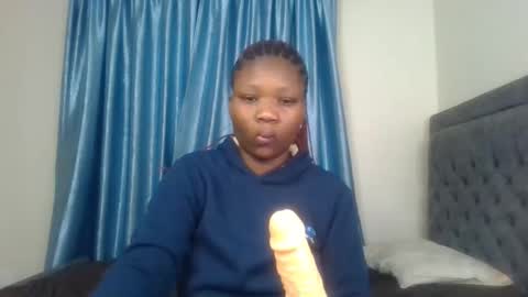 Snapshot of royal_goddes chatting on 10-08-25, 01:36 goddes online show from 10-08-25, 01:36
