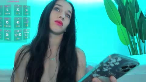 Snapshot of royal_naughty_ chatting on 09-27-25, 06:18 Bia online show from 09-27-25, 06:18