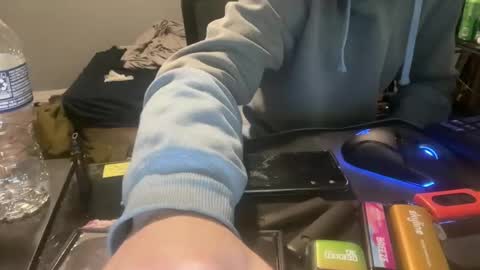 Snapshot of royalty13m chatting on 12-17-25, 12:11 Royalty13m online show from 12-17-25, 12:11